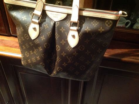 how much is my louis vuitton bag worth|louis vuitton bag average price.